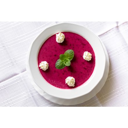 Hideg erdeigyümölcs-leves