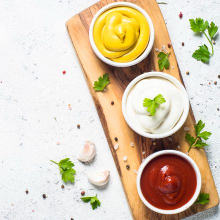 Tartár, mustár, ketchup, tejföl